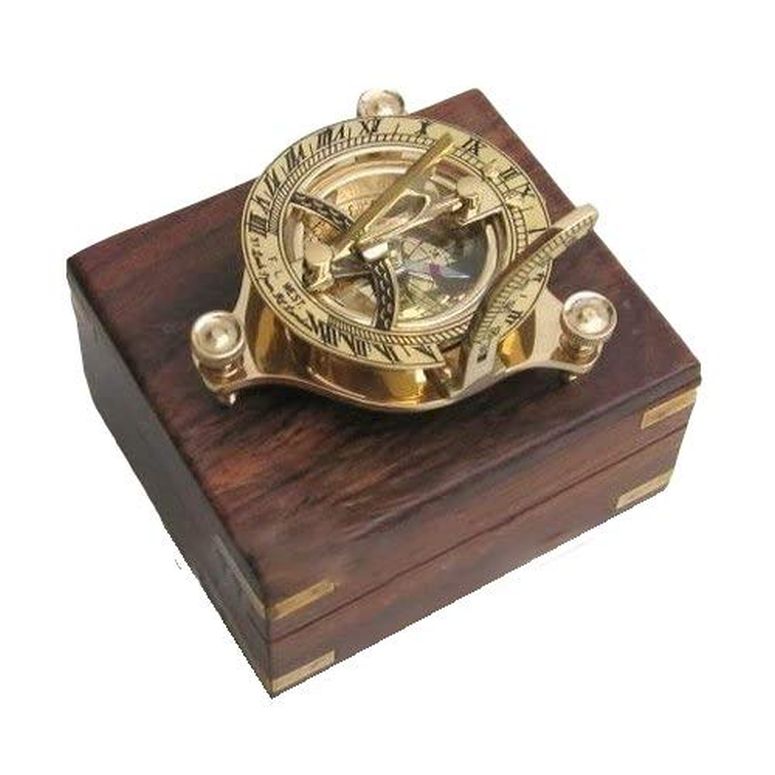金管楽器製 日晷儀 羅針儀 真ちゅう サンダイアル NauticalMart Solid Brass 3\" Sundial Compass with Inlaid Hardwood Box 【並行輸入品】"