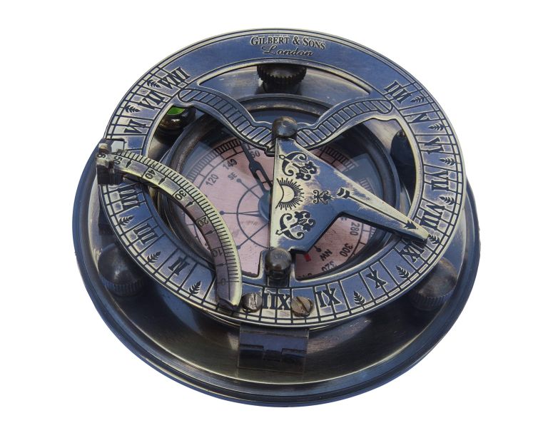 金管楽器製 日晷儀 羅針儀 真ちゅう サンダイアル Brass Sundial Compass Gilbert Gift Camping/Hiking Steampunk Accessory - Antique Finish - Beautiful -Sundial Clock (Antique Brass Sundial) 【並行輸入品】