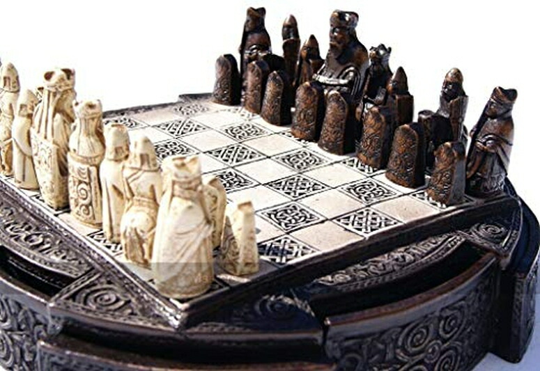チェスセット Masters Traditional Games Isle of Lewis Compact Chess Set - 9 inches, Brown Cabinet 【並行輸入品】|MJ-MARKET