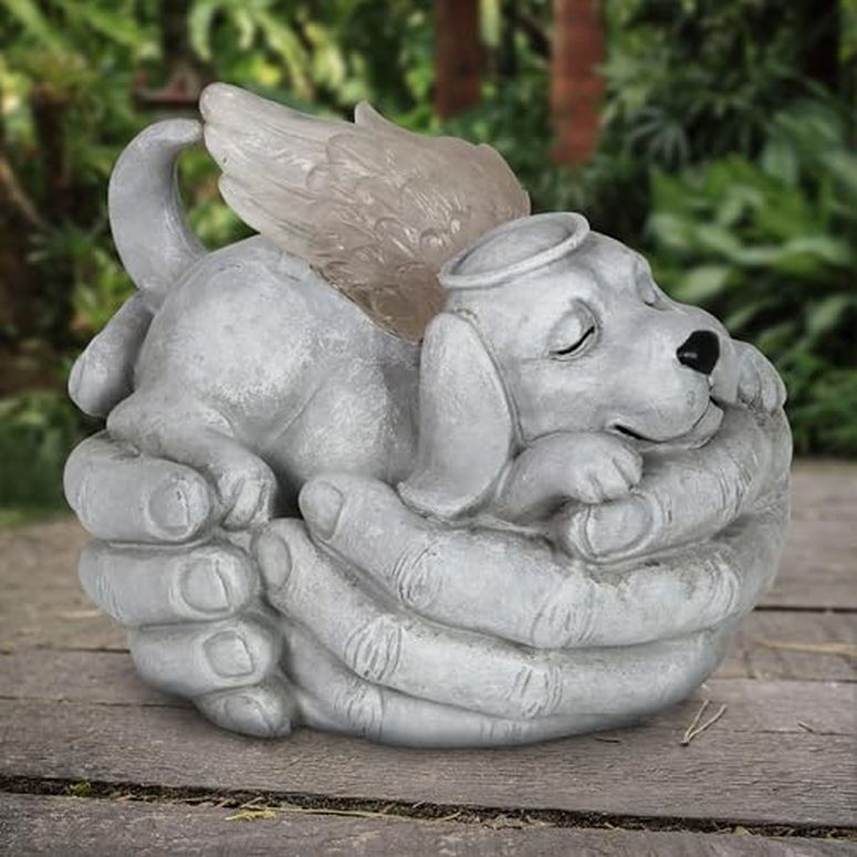 ガーデンライトLEDソーラーライト ソーラーパワー Exhart Dog Statue, Solar Cradled Pet Memorial Garden Sculpture, LED Light Angel Wings, Outdoor Garden Decoration, 8 x 5 Inch 【並行輸入品】｜MJ-MARKET