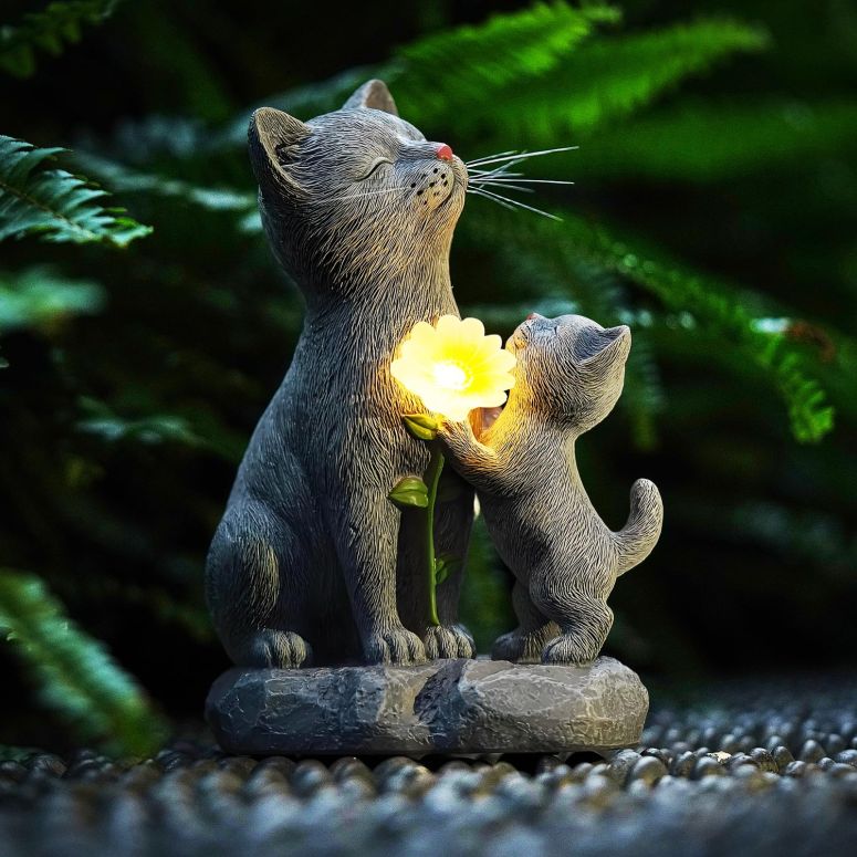 ガーデンライトLEDソーラーライト ソーラーパワー QZFFZQ Solar Cat Garden Statue Outdoor Decor - Mother & Kitten Figurines with Flower LED Light, Outside Yard Art Patio Balcony Lawn Ornament, Unique Gifts for Cat Lover 【並行輸入品】
