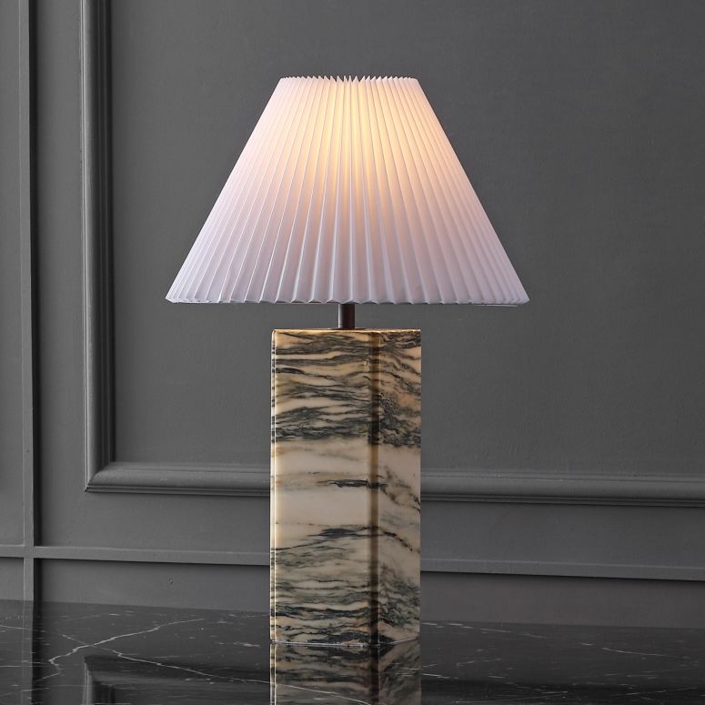 サファヴィヤ safavieh テーブルランプ サファビヤ サファヴィア SAFAVIEH Couture Lighting Collection Mackenzie Cream/White Marble Square 25-inch Table Lamp for Bedroom Living Room Home Office Desk Nightstand (LED Bulb Included) 【並行輸入品】 90,475円