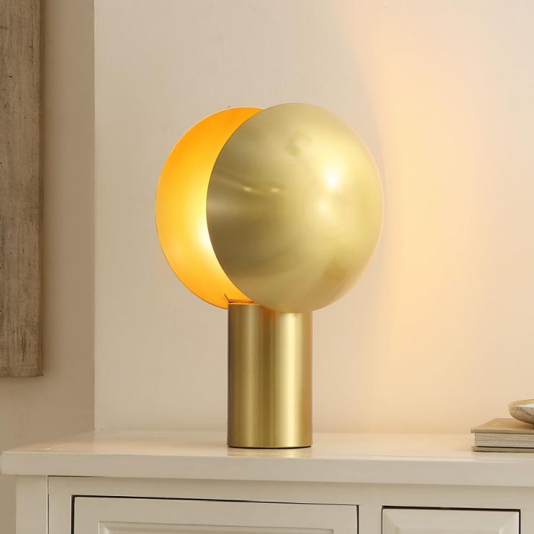 サファヴィヤ safavieh テーブルランプ サファビヤ サファヴィア SAFAVIEH Lighting Collection Frey Brass Modern 15-inch Table Lamp for Bedroom, Living Room, Home Office, Desk, Nightstand (LED Bulb Included) 【並行輸入品】