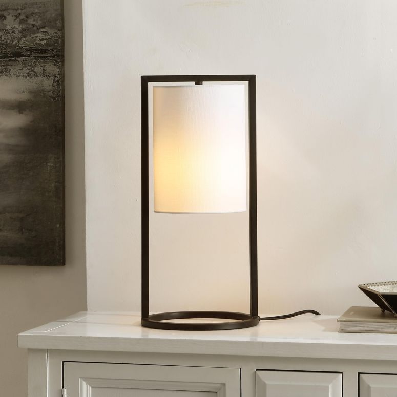 サファヴィヤ safavieh テーブルランプ サファビヤ サファヴィア SAFAVIEH Lighting Collection Tamiko Modern Black 18-inch Table Lamp, Ideal for Living Room, Bedroom, Nightstand, Home Office, Dorm (LED Bulb Included) 【並行輸入品】