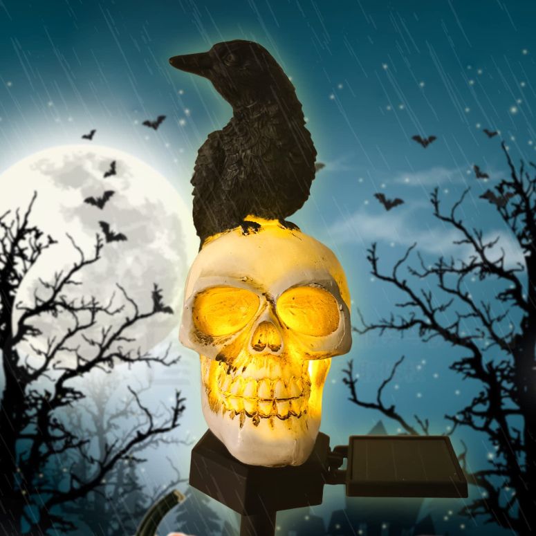 ガーデンライトLEDソーラーライト ソーラーパワー QH & Garden Halloween Outdoor Decoration Solar Lights, Waterproof Ghost Lights, Skull Solar Garden Statue with Black Crow on Skull, Skeleton Stakes with LED, Stunning Halloween Decorat 【並行輸入品】