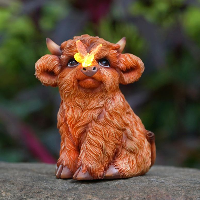 ガーデンライトLEDソーラーライト ソーラーパワー Highland Cow Solar Powered Outdoor Garden Statue, Resin Highland Cow Statue with Solar Light Lantern, Decorative Lawn, Yard Outdoor Highland Cow Decor. Unique home decorations, gifts f 【並行輸入品】｜MJ-MARKET 13,104円