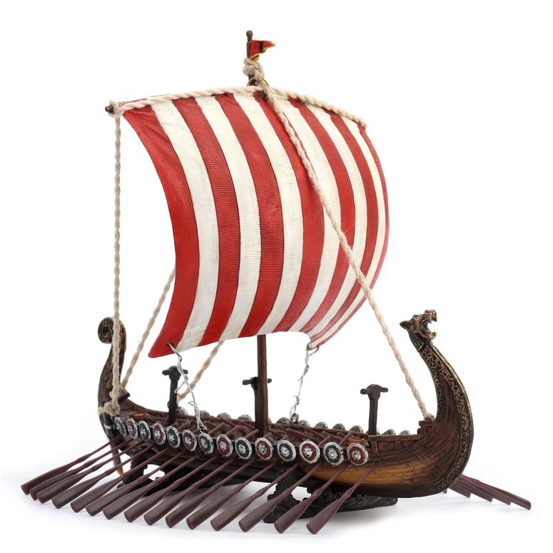 チェス仕かける Veronese Design 6 7/8 Inch Viking Drakkar Longship Red and White Stripe Sail Resin Hand Painted Sculpture 【並行輸入品】 おもちゃ-ファミリートイ・ゲーム-チェス
