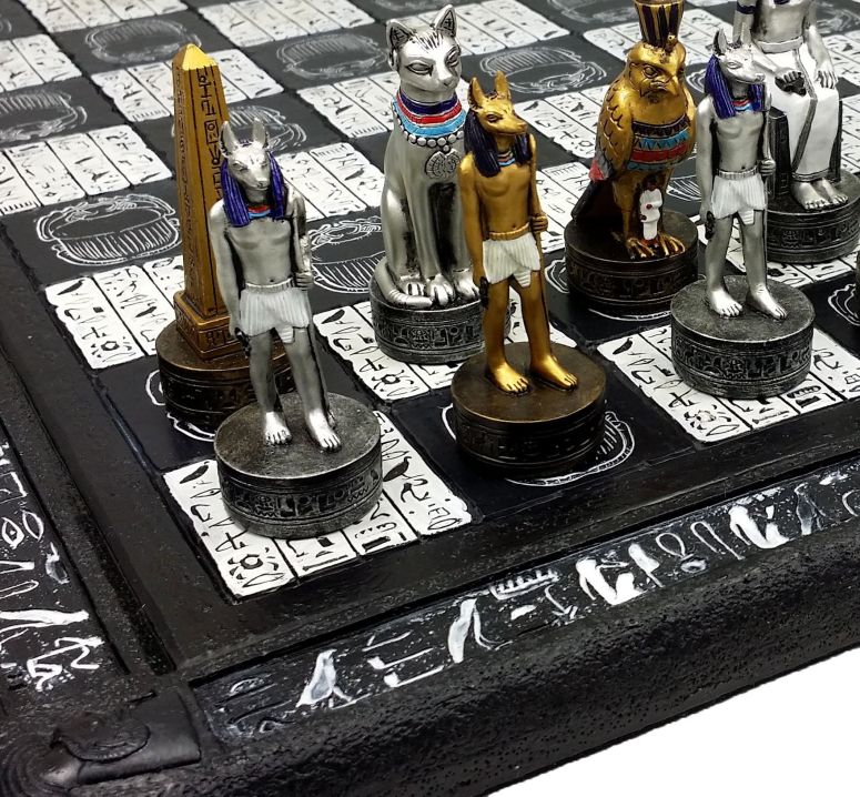 チェスセット Egyptian Anubis Chess Set Gold & Silver Painted Men W/ 16" Hieroglyphic Board 【並行輸入品】|MJ-MARKET