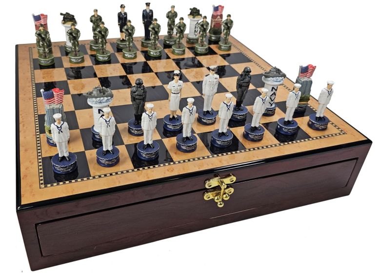 チェス仕かける US Military Chess Set Army, Navy, Air Force or Marines. Choose 2 Branches of Men with 17 inch Walnut Color Storage Board (Army vs Navy) 【並行輸入品】 おもちゃ-チェス