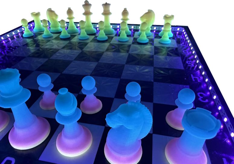 チェスセット Dam Merch's LED Illuminated Glow in The Dark Chess Set - Made in USA (Regulation, Dualing Rainbow) 【並行輸入品】|MJ-MARKET