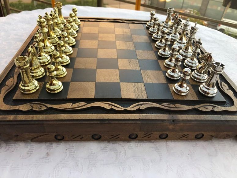 チェスセット Handmade Metal Chess Set for Adult Staunton Chessmen Hand Carved Bronze Chess Pieces with Solid Inlaid Wood Chess Board Gift Idea for Dad, Husband (Gold - Silver) 【並行輸入品】