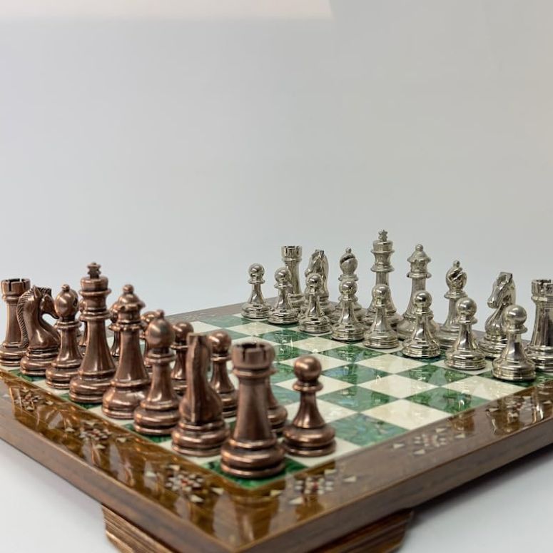 チェス仕かける Handmade Metal Chess Set for Adult Staunton Chess Figures Hand Carved Bronze Classic Chess Pieces and Solid Walnut Inlaid Wood Chess Board Gift Idea for Dad, Anniversaries 【並行輸入品】 ファミリートイ・ゲーム-チェス-おもちゃ