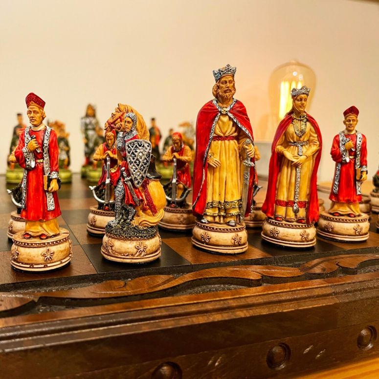 チェスセット Luxury Chess Set Historcal Camelot Hand Painted Chessmen Solid Wooden Vintage Chess Board, Gift for Dad, Husband, and Anyone for Birthday, Anniversaries 【並行輸入品】