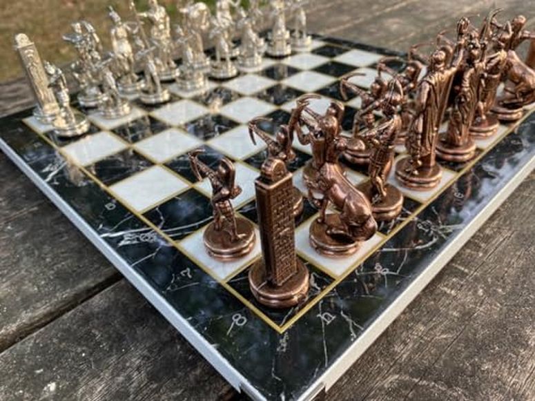チェスセット Large Chess Set Antique Mythology Bronze Weighted Chess Pieces Handmade Wooden Chess Board, Gift Idea for Dad, Husband, Son and Anyone for Birthday, Anniversary 【並行輸入品】