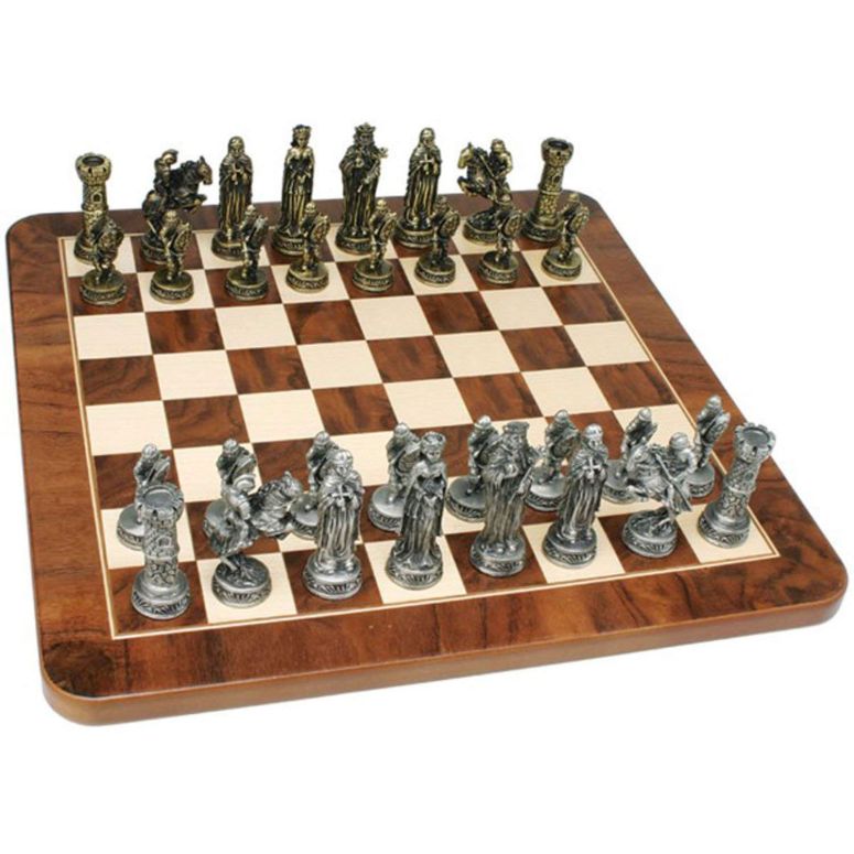 チェスセット WE Games Medieval Theme Luxury Chess Set - Unique Sculpted Pewter Chess Pieces & Walnut Root Wooden Chess Board, 16 inch Board, Gold and Silver Color, Perfect Chess Set for Adults 【並行輸入品】