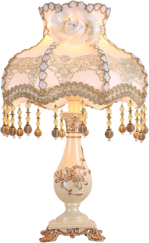 サファヴィヤ safavieh 速見表照明ランプ サファビヤ サファヴィア SANDYHA Princess Victorian Table Lamp Handmade Fabric Lampshade European Style Desk Lamp with Antique Painted Resin Base Vintage Fabric Table Lamp for Bedroom Living Room 【並行輸入品】