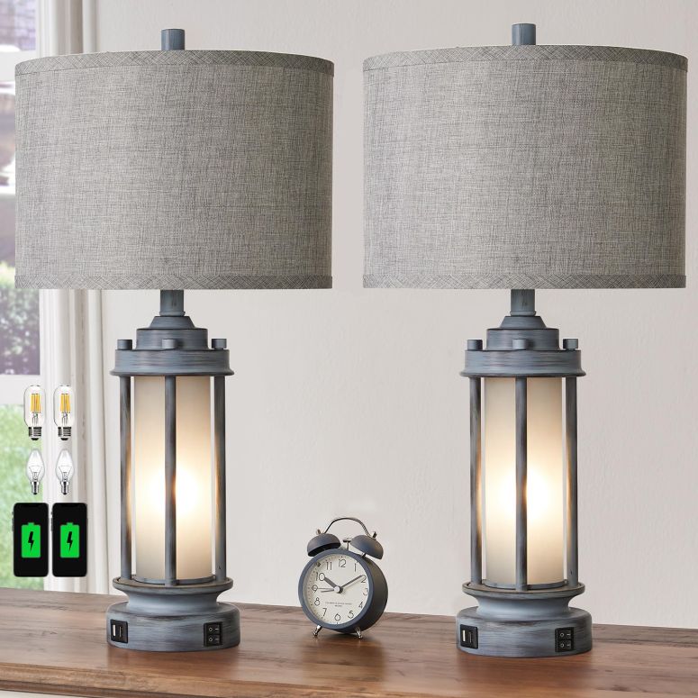 サファヴィヤ safavieh 速見表照明ランプ サファビヤ サファヴィア AIEAMPDO Set of 2 Rustic Table Lamps for Living Room, Farmhouse Vintage Nightstand Lamp with 2 USB Ports, Antique Retro Light Green Glass Night Light for Bedroom Entryway 【並行輸入品】