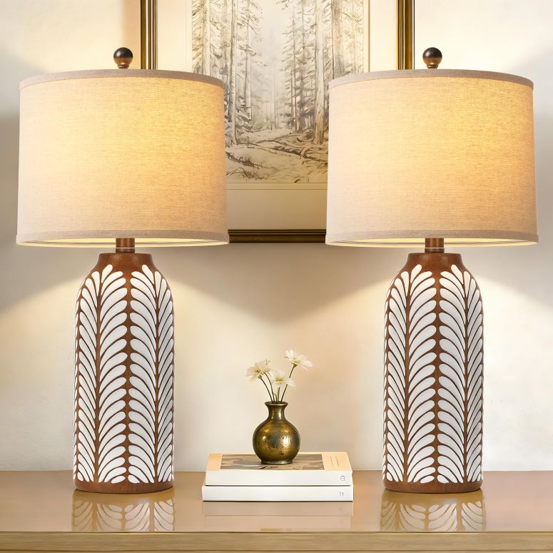 サファヴィヤ safavieh 早見表照明ランプ サファビヤ サファヴィア WIHTU 27\u0027\u0027 Resin Table Lamp Set of 2, Farmhouse Nightstand Lamps for Living Room, Rustic Carved Bedside Lamp with Linen Lampshade for Bedroom, Hallway, Entryway(2 Bulbs I 【並行輸入品】