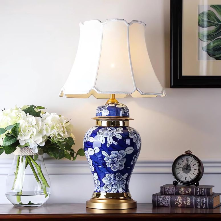 サファヴィヤ safavieh 速見表照明ランプ サファビヤ サファヴィア SANDYHA Vintage Blue Ceramic Table Lamp Blue and White Porcelain Table lamp with Metal Base 27.55\