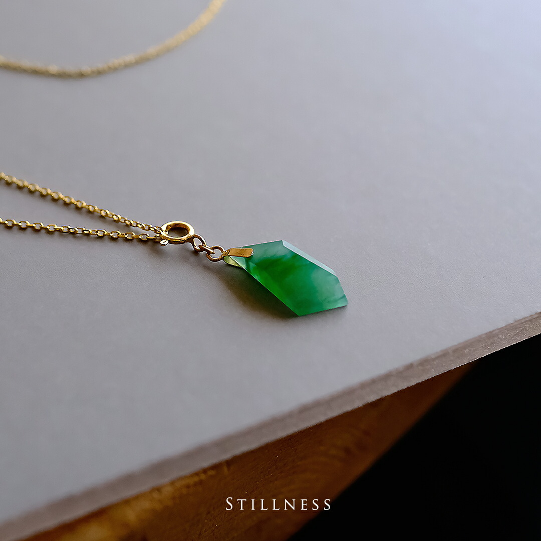 楽天市場】翡翠 ペンダント トップ K18（レクタングル）グリーン翡翠