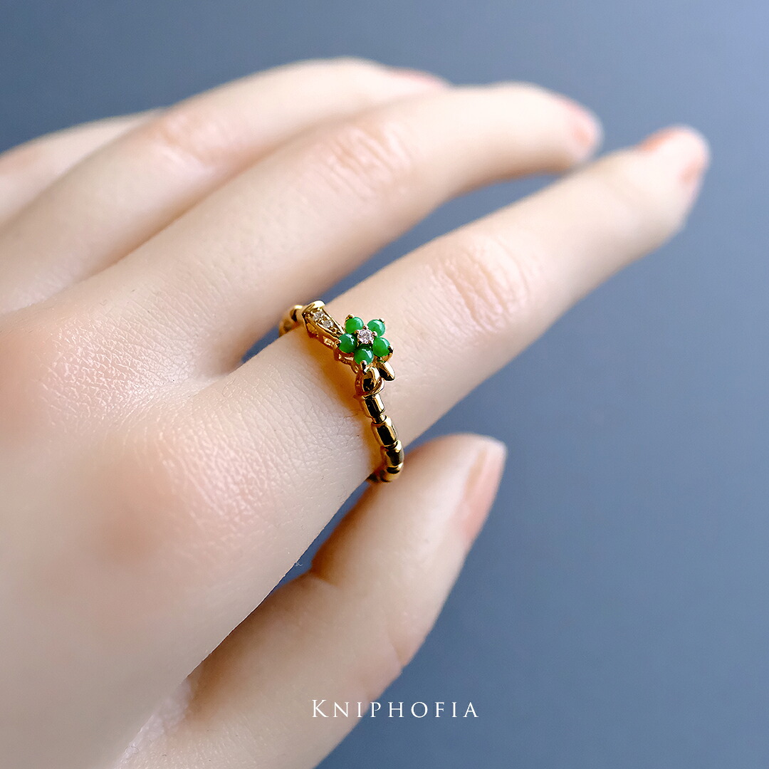翡翠 (ヒスイ) &times; ダイヤモンド &times; K18YG 『KNIPHOFIA』アジャスタブルリング (伸縮リング9～21号フリーサイズ ) グリーン翡翠 日本製 一点物 無着色 ミャンマー産天然ひすい ジェダイト 18金イエローゴールド 5月誕生石 指輪【鑑別書作成無料】【送料無料】｜翡翠専門店ジョイテック