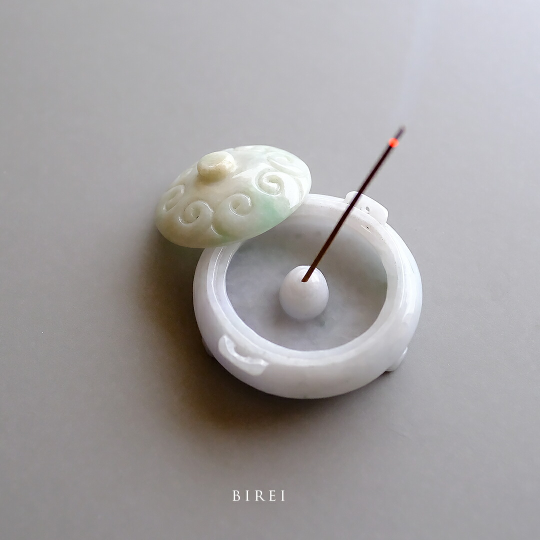楽天市場】翡翠 (ヒスイ) 彫刻 置物 『OCEAN'S AROMA』 香炉 お香立て