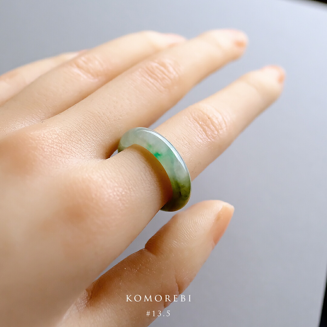翡翠 (ヒスイ)くりぬきリング 『KOMOREBI』 (13.5号/アイシーグリーン＆イエロー翡翠) 一点物 希少 高品質 無着色 ミャンマー産天然ひすい ナチュラルジェダイト 硬玉 5月誕生石 国石 お守り パワーストーン ギフト 誕生日 記念日【送料無料】