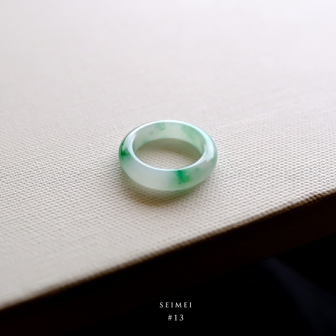 楽天市場】【無処理A貨／鑑別書無料】天然本翡翠 リング 11号