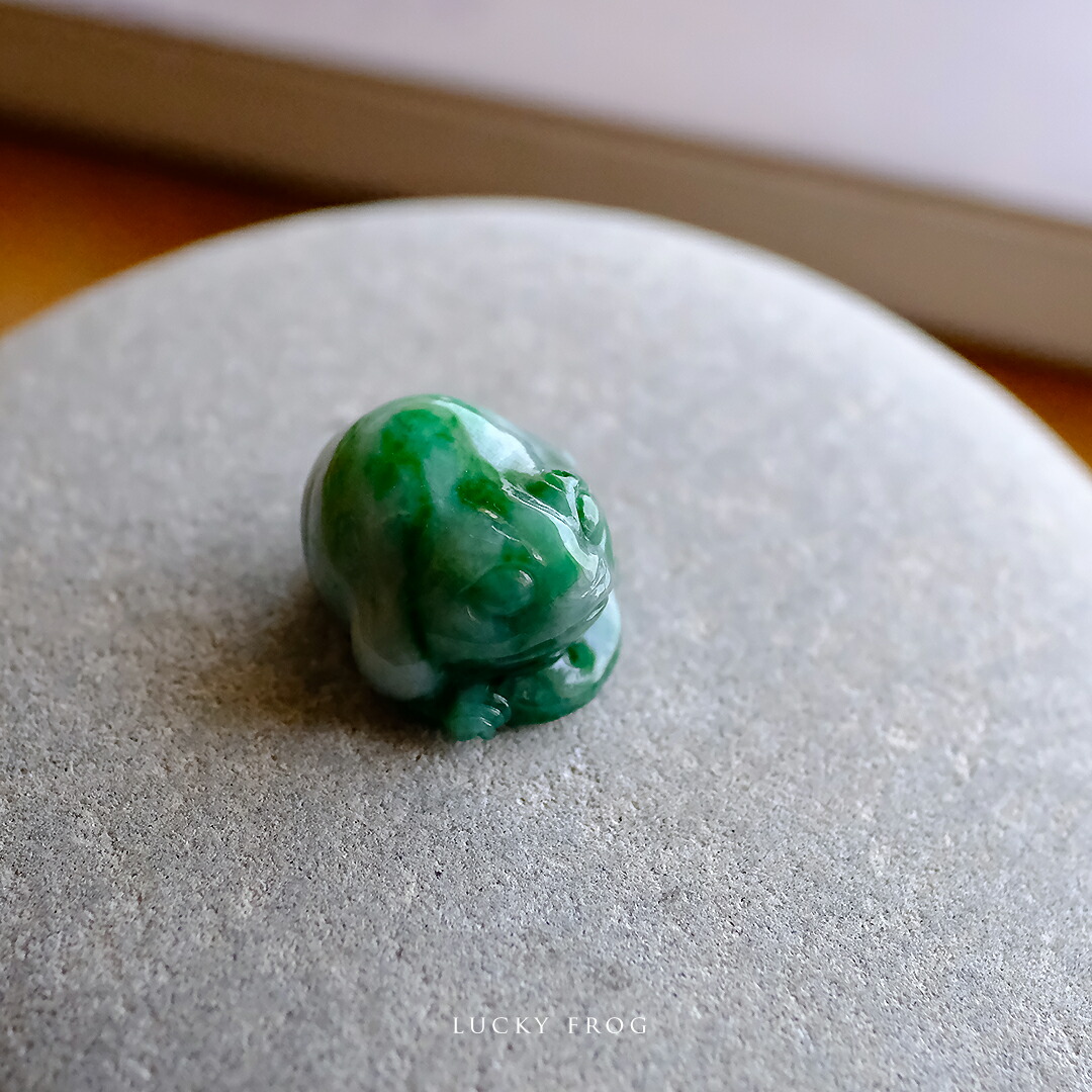 楽天市場】ミャンマー翡翠 カエル ルース 天然石 7月誕生石 IKH02