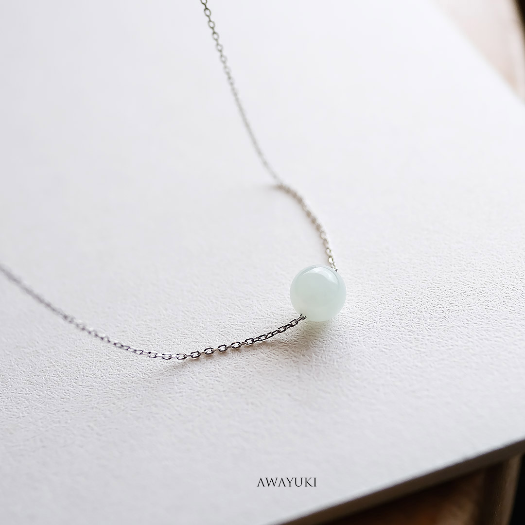 ◆翡翠市◆【特別価格】無処理A貨 天然本翡翠 ペンダント チェーン付き『AWAYUKI』お守り ミャンマー産 一点物