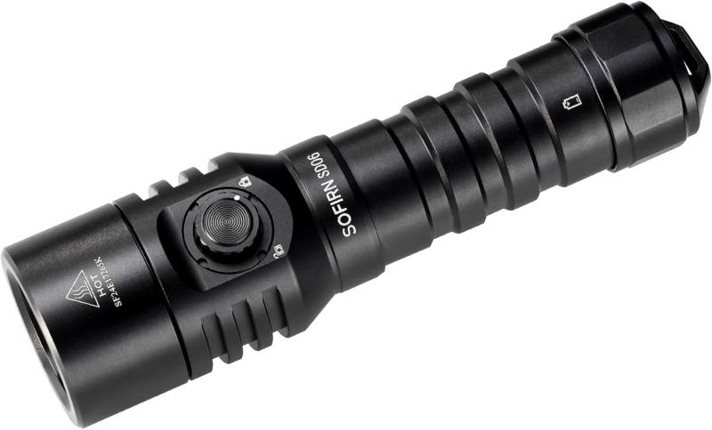 Sofirn SD06ダイビングライト 懐中電灯 水中ライト 3200ルーメン 472メートル遠投輝度 水中100メートル 潜水可能 超高輝度 充電器付き IPX8防水 ナイトダイビング 釣り キャンプ