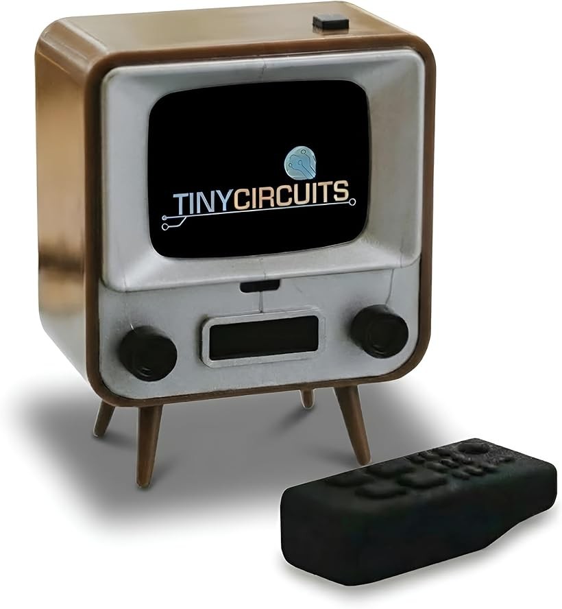 TinyTV 2 ポータブルレトロミニテレビ (ブラウン)｜エムラインストア