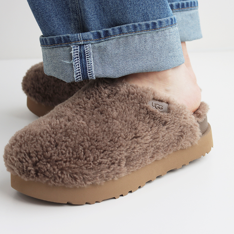 2/8(木) 10：00～FINAL SALE／【50%OFF】UGG アグ W FUZZ SUGAR SLIDE 