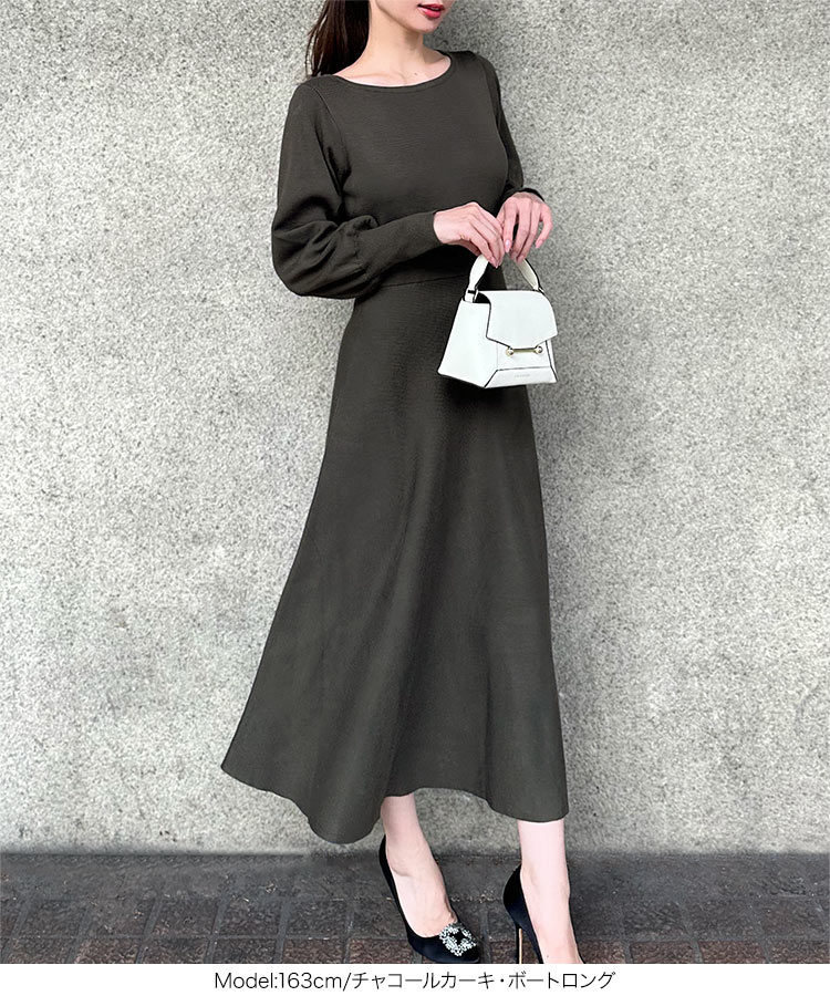 美品✧︎ダイアグラム 2023 バックプリーツニットワンピース 金ボタン 黒 36 美品✧︎ダイアグラム 2023 バックプリーツニットワンピース 金ボタン