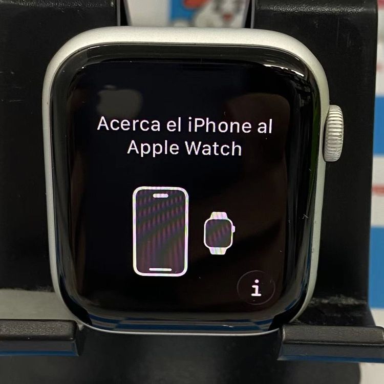 【中古】Apple Watch SE 第2世代 44mm GPSモデル 32GB シルバー MRW03J/A