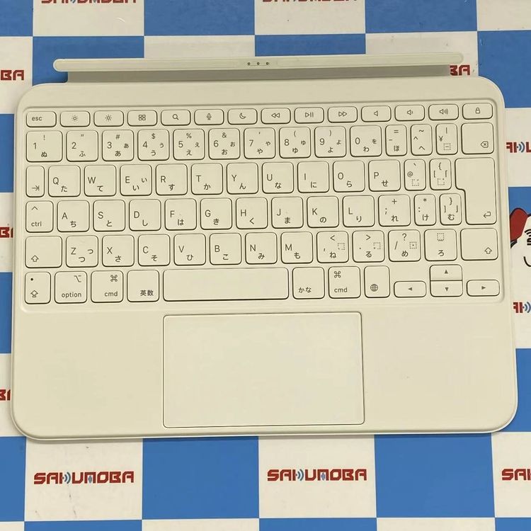 【中古】Magic Keyboard Folio 日本語(JIS) iPad(第10時人)用 * 標準尺度色合い