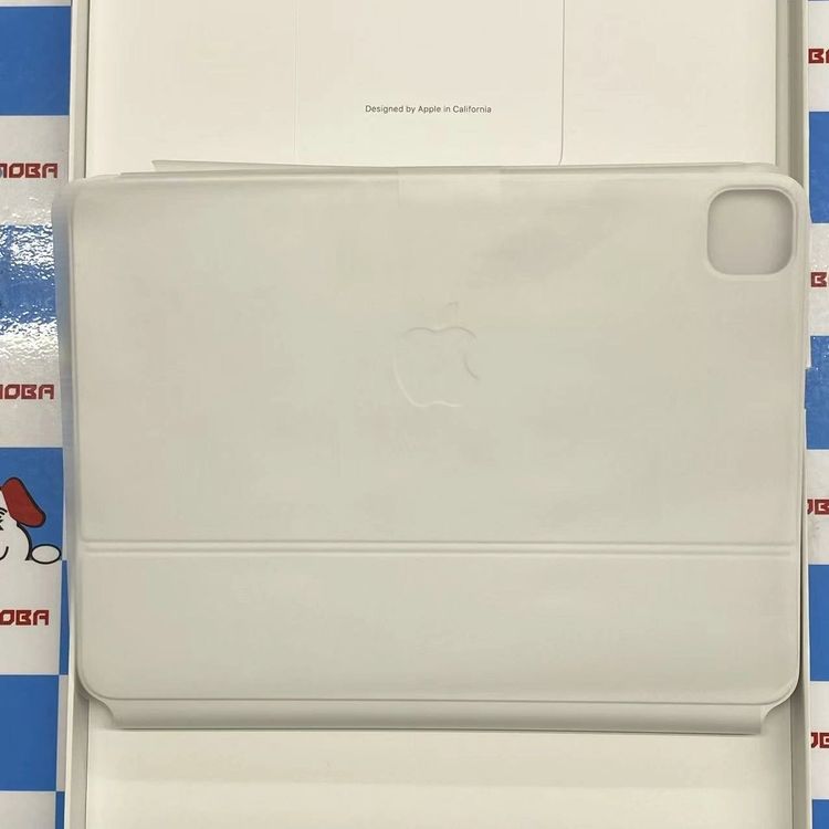 【中古】iPad 11インチ用 Magic Keyboard None ホワイト MJQJ3J/A美品
