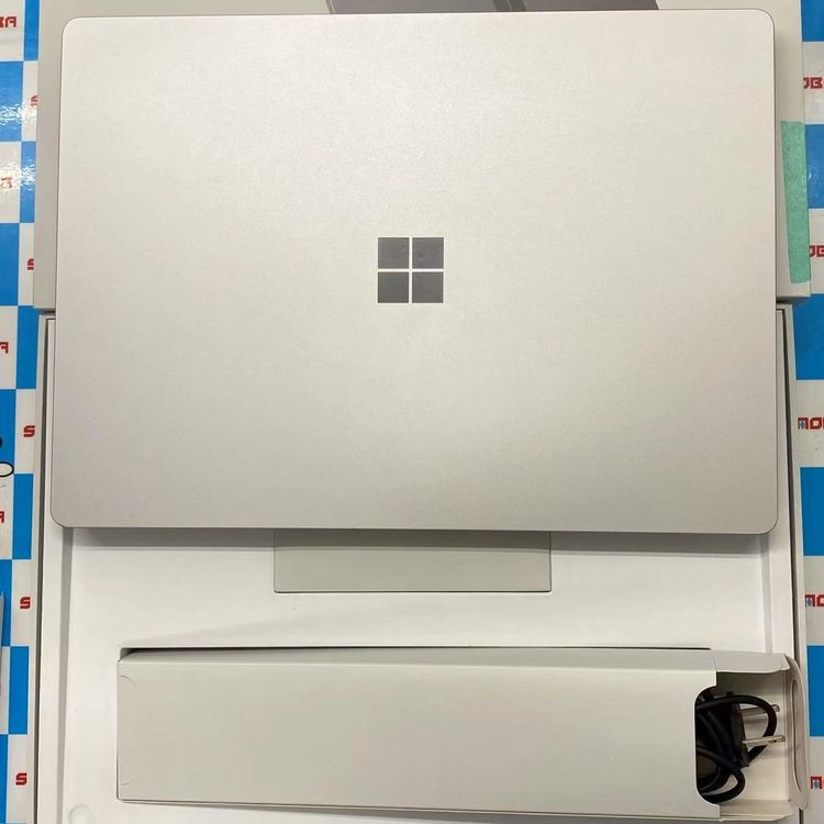 【中古】即日発送可Surface Laptop 3 8GB/256GB プラチナ V4C-00018