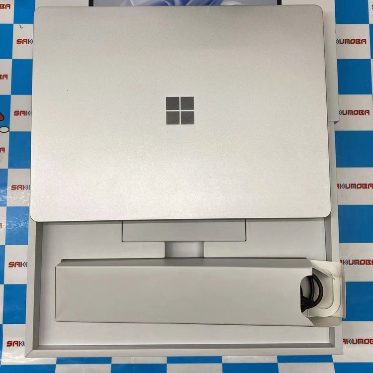 【中古】Surface Laptop Go 3 Core i5 8GB/128GB プラチナム XJB-00