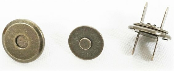 国産薄型マグネットホック 18ｍｍ アンティークゴールド 100組入 まとめ買い 大容量【マグネットホック マグネットボタン 差し込み式 バッグ カバン トートバッグ ポーチ バッグ ポーチ 留め具 金具 磁石ボタン ハンドメイド 手芸 リメイク 交換用 手作り】｜手芸材料の専門店　持ち手屋さん