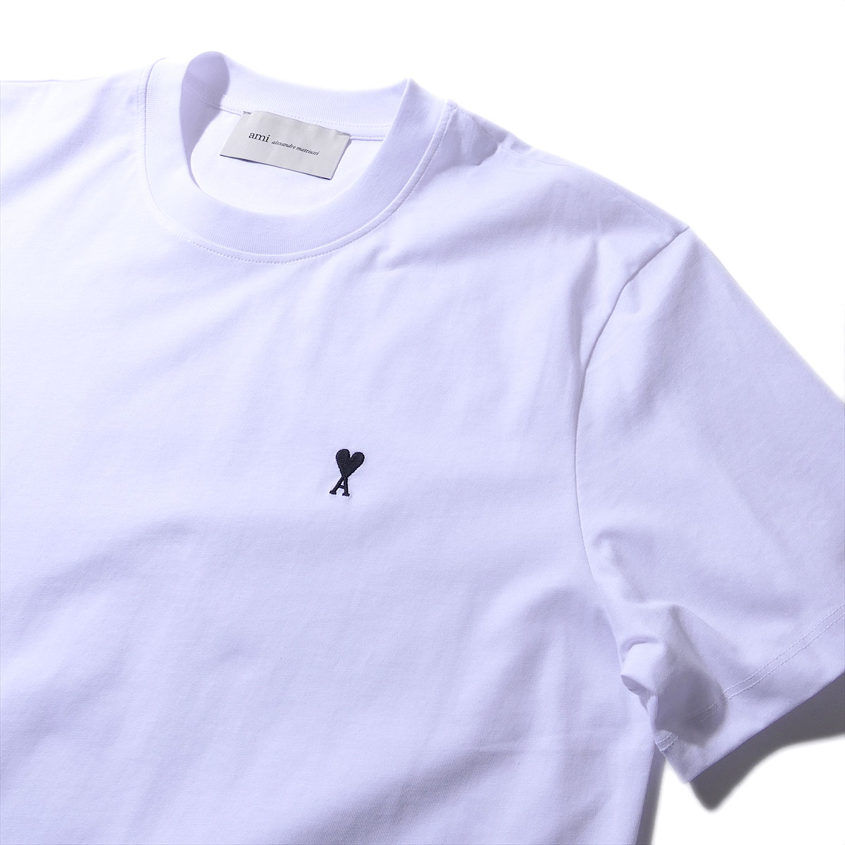 AMI PARIS アミパリス Ami de Coeur Tシャツ HTS346 100ホワイト メンズ レディース ユニセックス 半袖 カットソー ロゴ クルーネック おしゃれ 2026SS 2026年春夏