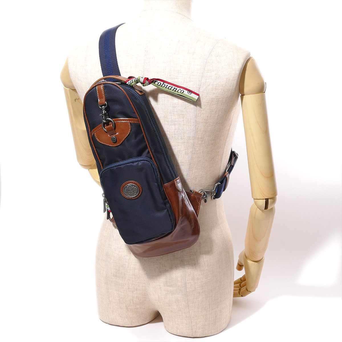 当店限定販売 オロビアンコ ボディバッグ Makome Long ネイビー ブラウン メンズ メンズバッグ ボディバッグ Orobianco ブランド ギフト P10 美品 Universusmedia Com