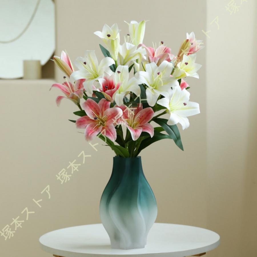 造花 作物御花 枯れない花 花立て付き添い人 百合 室内装飾 フェイクグリーン 卓上 今めかしい リビング 部屋の入り口 執務室 母の日 人工観葉草木