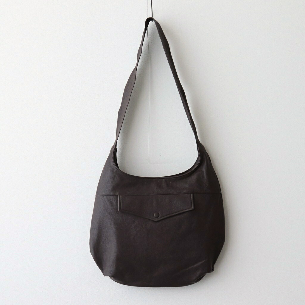 楽天市場】CCU｜“TOBY”WIDE SHOULDER BAG #BLACK [BG-06-COW] : TAMAYA