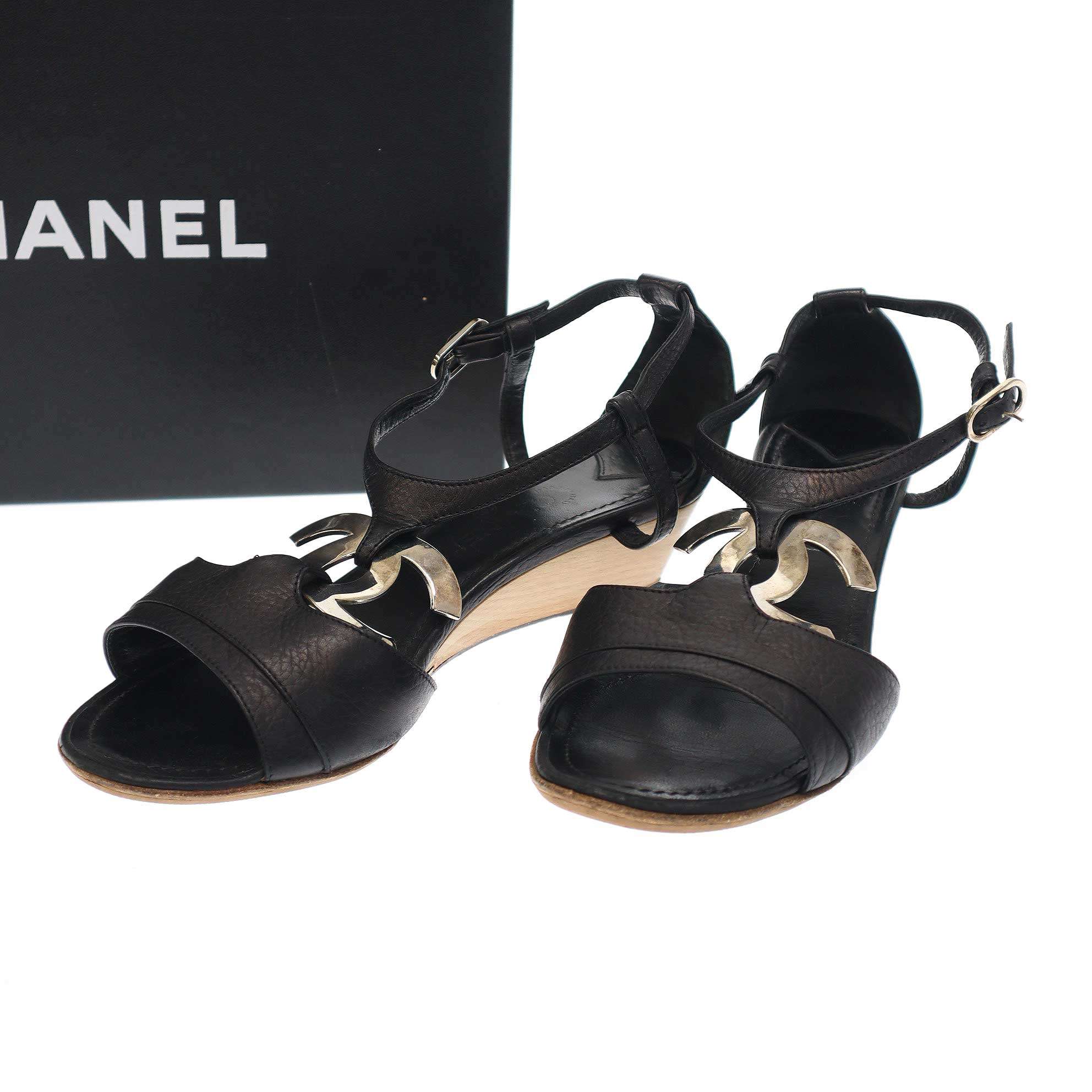 CHANEL シャネル キャビアスキン フットベット サンダル　37 ブラック CHANEL - 値下げ！新品未使用 シャネル フッドベットサンダル
