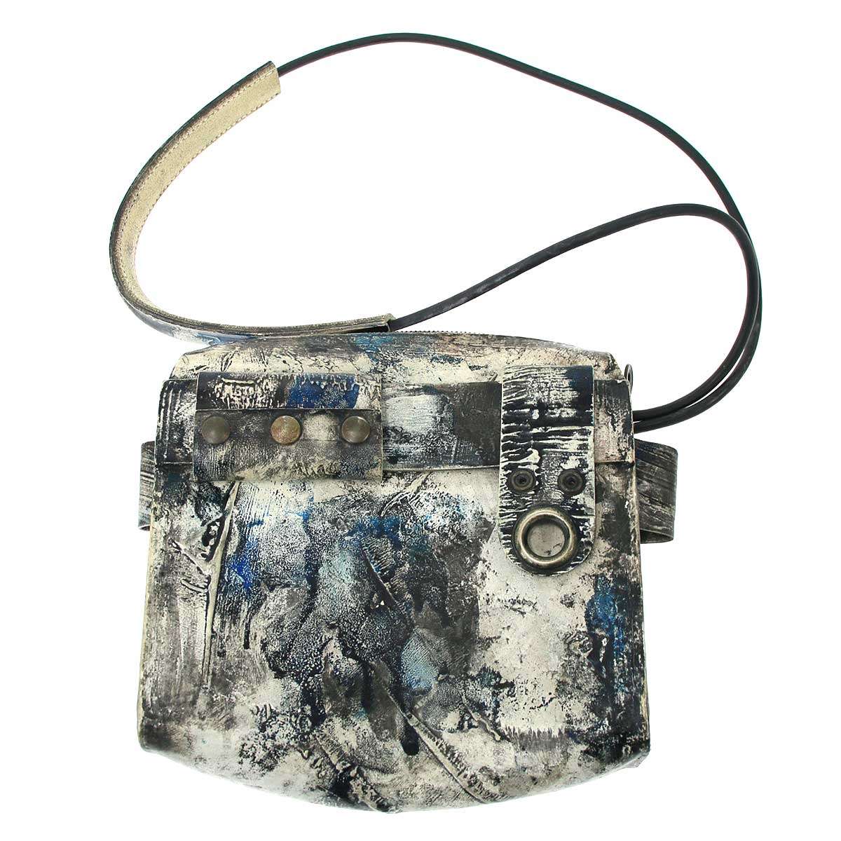 廃盤・未使用 カガリユウスケ 何かのパーツ小銭入れ グレー 廃盤・未使用 カガリユウスケ 何かのパーツ小銭入れ グレー KAGARI