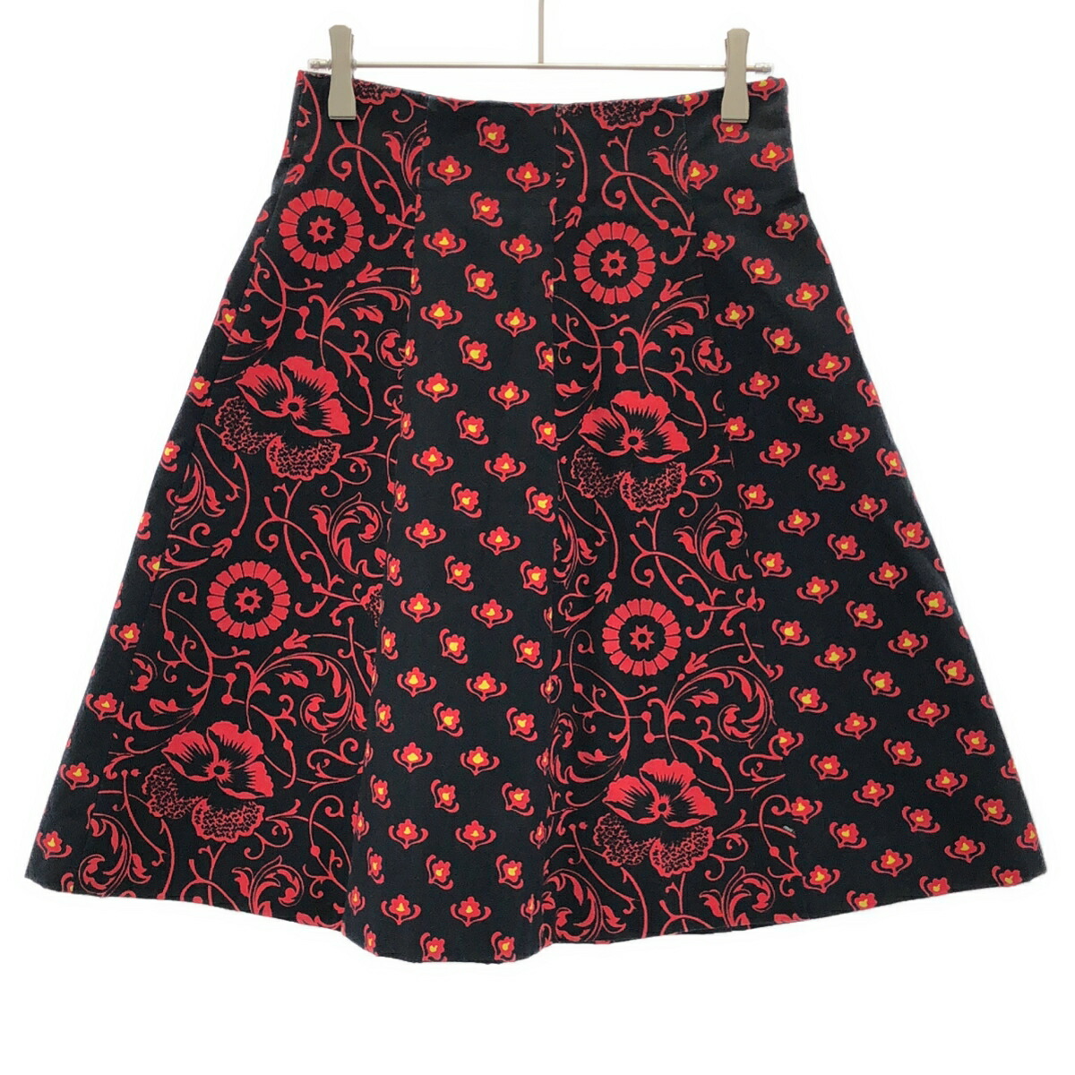 miumiu スカート　ブラック　黒　40 楽天市場】【中古】MIU MIUレザースカート ブラック サイズ：40【価格