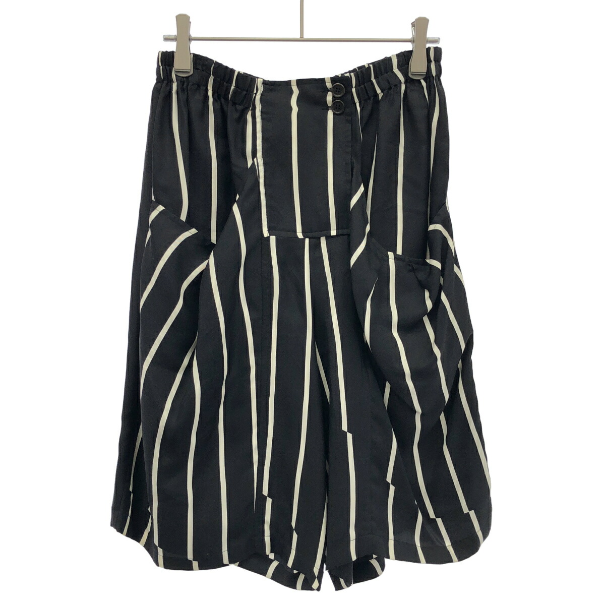 DRIES VAN NOTEN ドリスヴァンノッテン ストライプシルクショートパンツ  黒いこと 36 【中古】 ITT59P7L9AC4