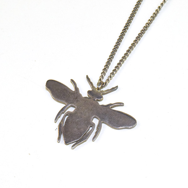 dior bee necklace