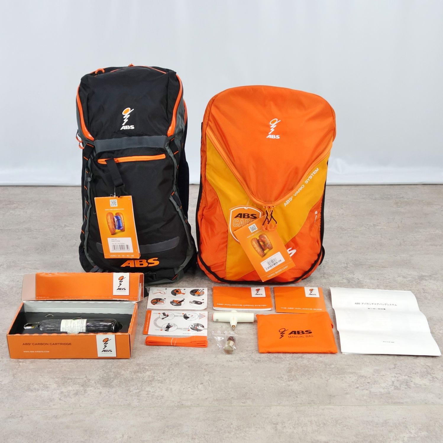 【新古品】エービーエス ABS  VARIO 8 VARIO 30 書き割り アバランチ エアバッグ うしろ側容器に並べる BC スキーの板 スノボ 雪山 アウトドア【中古】